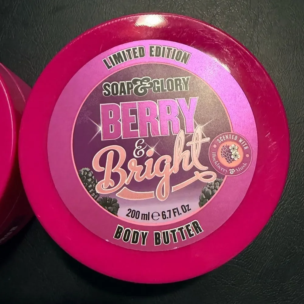 🌻 Soap & Glory Berry & Bright Body Scrub and Body Butter Set New FullSz